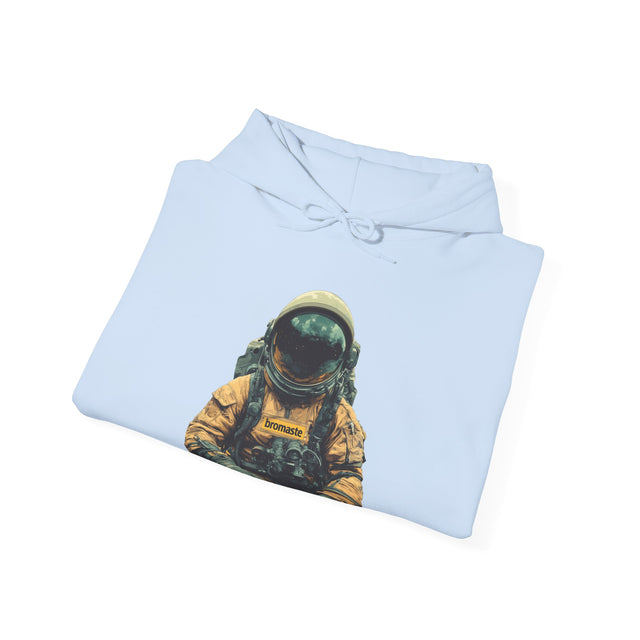 Bromaste Spacesuit Chilling
